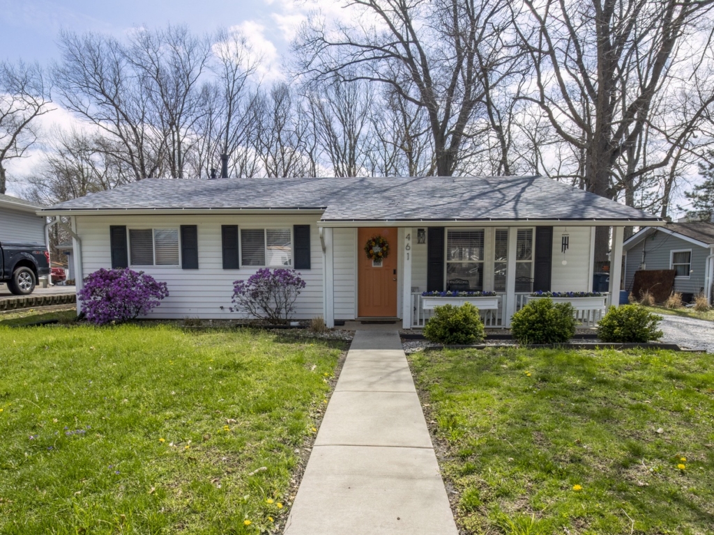 Lake Hills Hideout | Beachwalk Vacation Rentals